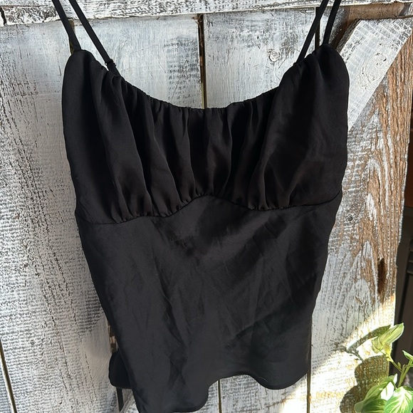 Rouched tank top. - Picture 2 of 2